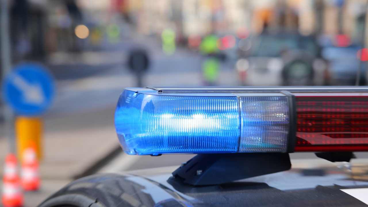 polizia-posto-di-blocco-newscamp.