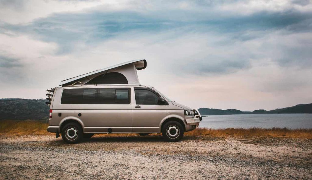 Camper - pexels - newscamp