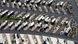 camper - pexels- newscamp