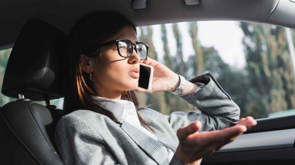 cellulare-auto-Depositphotos.com- newscamp