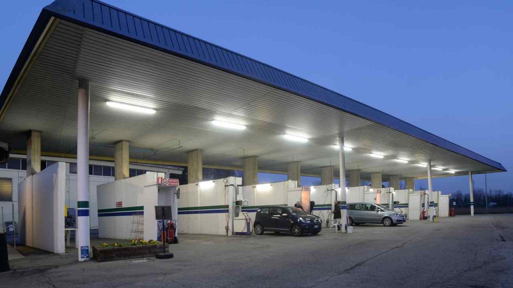 stazione-benzina- newscamp